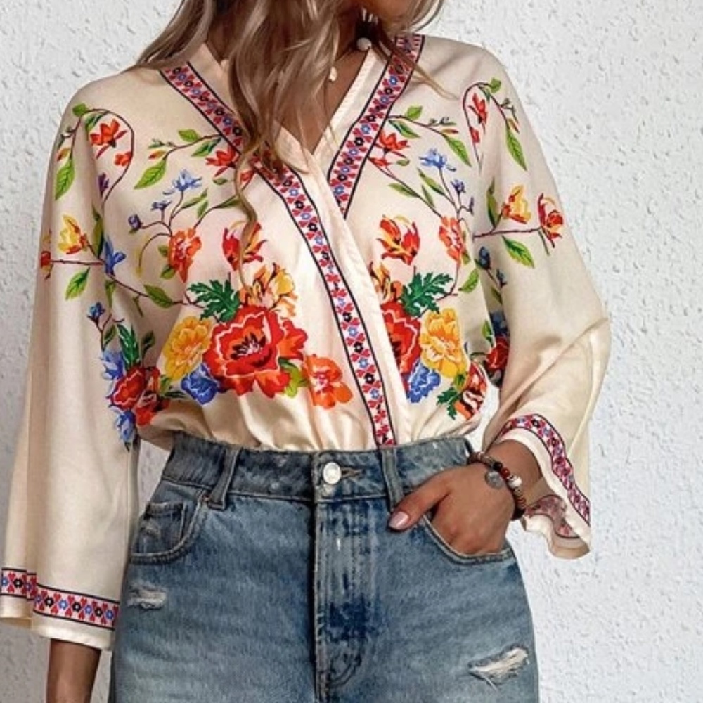 Boho Floral Print Surplice Bodysuit - Picture 2 of 7